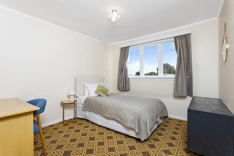 Photo of property in 20 Vincent Road, Northcote Point, Auckland, 0627