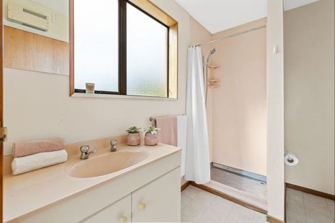 Photo of property in 18 Briarmont Street, Avondale, Christchurch, 8061