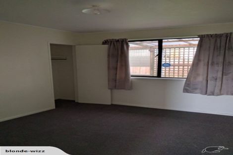 Photo of property in 2/67 Sunvue Road, Glen Eden, Auckland, 0602