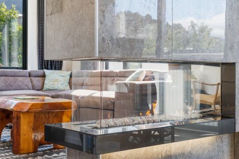 Photo of property in 4a Seaview Crescent, Picton, 7220