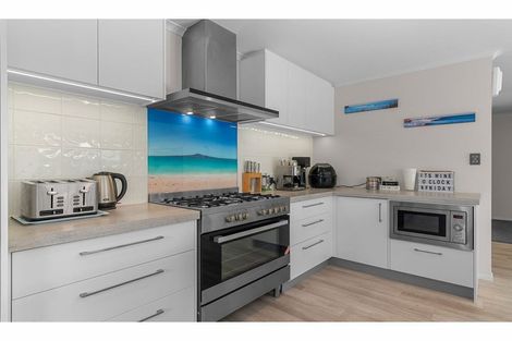 Photo of property in 24 Longview Street, Mangawhai, 0505