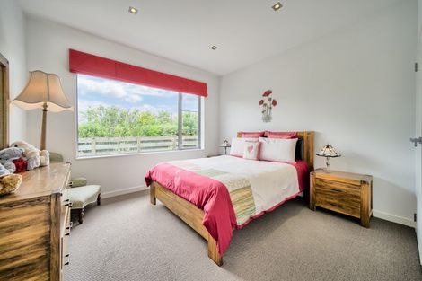 Photo of property in 71 Kirton Drive, Riverstone Terraces, Upper Hutt, 5018