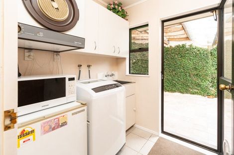 Photo of property in 91 Woodman Drive, Tawa, Wellington, 5028