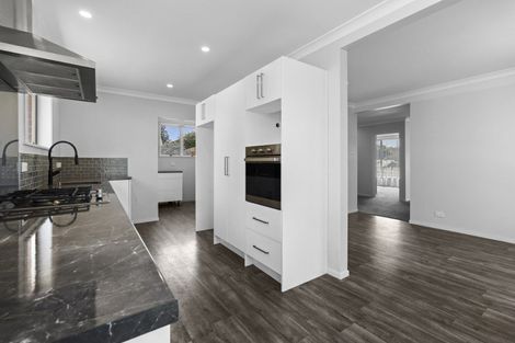 Photo of property in 103 Cook Street, Marfell, New Plymouth, 4310