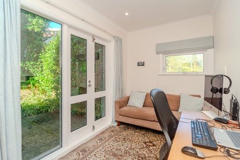 Photo of property in 25 Nicholson Road, Khandallah, Wellington, 6035