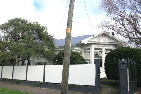 Photo of property in 25 Hautana Square, Woburn, Lower Hutt, 5010