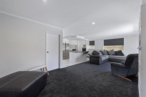 Photo of property in 39 Awatira Drive, Papamoa Beach, Papamoa, 3118