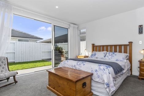 Photo of property in 19 Hiria Crescent, Papamoa Beach, Papamoa, 3118
