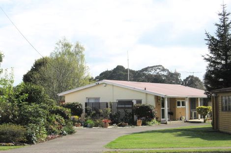 Photo of property in 76 Kawaha Point Road, Kawaha Point, Rotorua, 3010