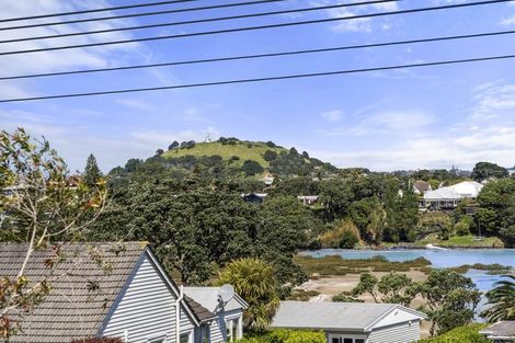 Photo of property in 2/94 Norwood Road, Bayswater, Auckland, 0622