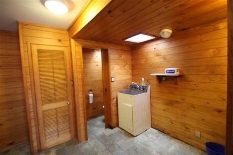 Photo of property in 1/170 Green Lane West, Greenlane, Auckland, 1051