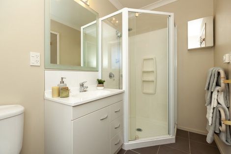 Photo of property in 9 Hulme Way, Raumati Beach, Paraparaumu, 5032