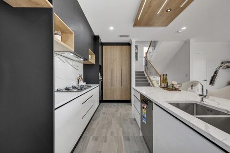 Photo of property in 2a Ballyalton Crescent, Flat Bush, Auckland, 2019