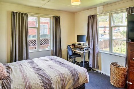 Photo of property in 125 Waddington Drive, Naenae, Lower Hutt, 5011