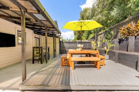 Photo of property in 14 Taiaapure Street, Weymouth, Auckland, 2103