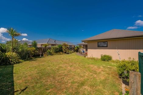 Photo of property in 1/9 Jacaranda Avenue, Beach Haven, Auckland, 0626