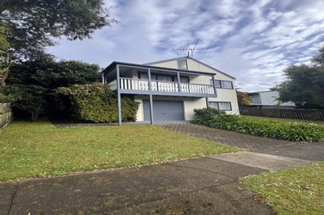 Photo of property in 21 Hartford Crescent, Totara Park, Upper Hutt, 5018