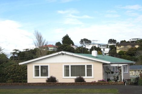 Photo of property in 22 Stuart Place, Blagdon, New Plymouth, 4310
