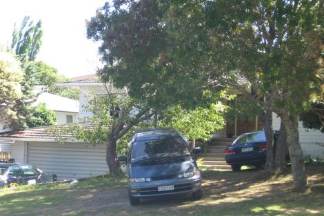 Photo of property in 18 Bentley Avenue, Glenfield, Auckland, 0629