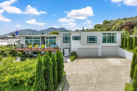 Photo of property in 12 Botanical Heights Drive, Waipahihi, Taupo, 3330