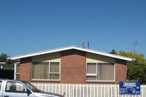 Photo of property in 1/254 Main North Road, Redwood, Christchurch, 8051