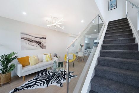 Photo of property in 8/1 Waters Place, New Lynn, Auckland, 0600