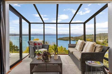 Photo of property in 39 Wakeman Road, Acacia Bay, Taupo, 3330