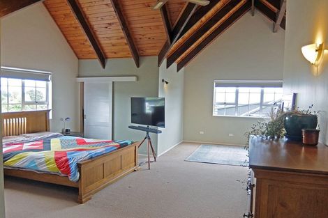 Photo of property in 6d Donnelly Street, Oakura, 4314