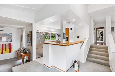 Photo of property in 75 Saddleback Rise, Murrays Bay, Auckland, 0630