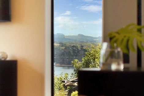 Photo of property in 17 Chatham Avenue, Paremoremo, Auckland, 0632