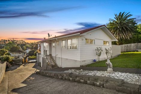 Photo of property in 39 Rehia Road, Massey, Auckland, 0614