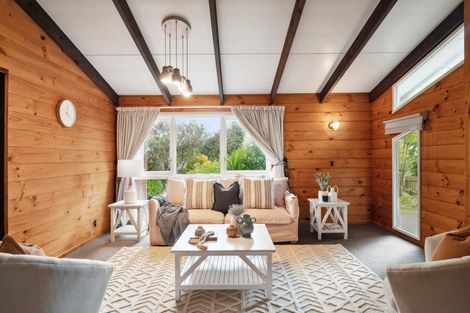 Photo of property in 44 Grand Vue Road, Kawaha Point, Rotorua, 3010