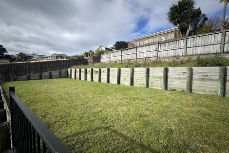 Photo of property in 27 Oaktree Avenue, Browns Bay, Auckland, 0630