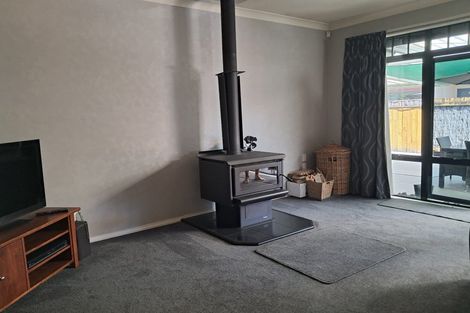 Photo of property in 16 Madison Avenue, Milson, Palmerston North, 4414