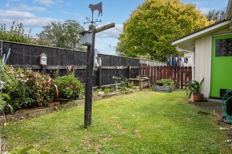 Photo of property in 15b Queen Street, Dannevirke, 4930