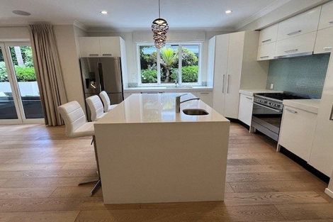 Photo of property in 9 Swindon Close, Mellons Bay, Auckland, 2014