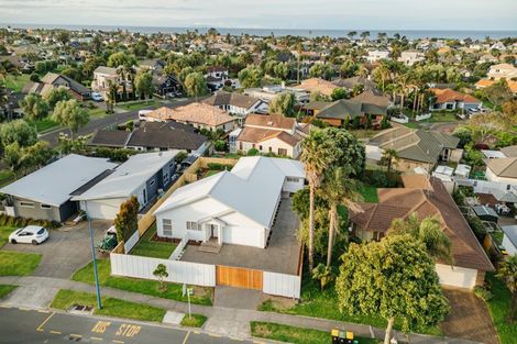 Photo of property in 85 Gravatt Road, Papamoa Beach, Papamoa, 3118