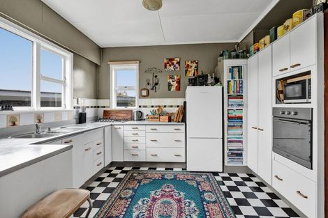 Photo of property in 45 Dives Avenue, Hawera, 4610