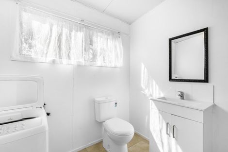 Photo of property in 98 Hanham Road, Kumeu, 0891