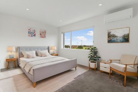 Photo of property in 73 Bordeaux Parade, Te Atatu South, Auckland, 0610