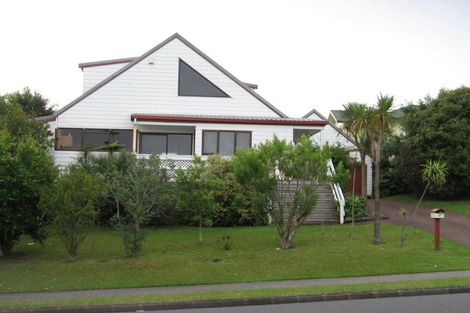 Photo of property in 37 Palomino Drive, Henderson, Auckland, 0612