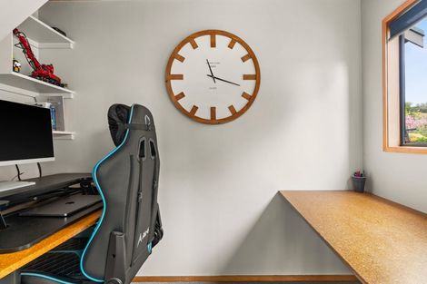 Photo of property in 33 Reeve Drive, Havelock North, 4130