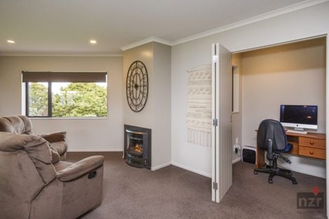 Photo of property in 92 Mount Taylor Drive, Feilding, 4775