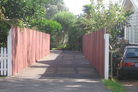 Photo of property in 2/16 Brook Street, Milford, Auckland, 0620