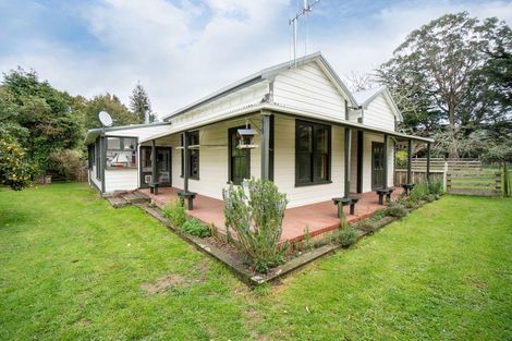 Photo of property in 832 Mako Mako Road, Pahiatua, 4983