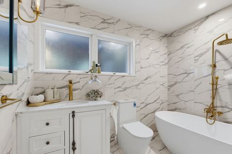 Photo of property in 2 Bickerstaffe Road, Maungaturoto, 0520