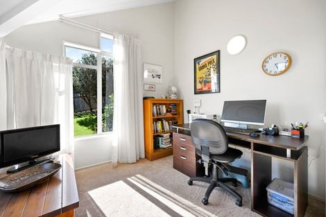 Photo of property in 18 Munro Place, Flagstaff, Hamilton, 3210