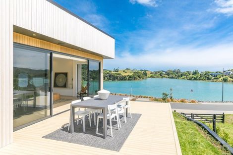 Photo of property in 5 Rangitahi Road, Raglan, 3225