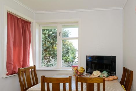 Photo of property in 7 Bristol Crescent, Roslyn, Palmerston North, 4414