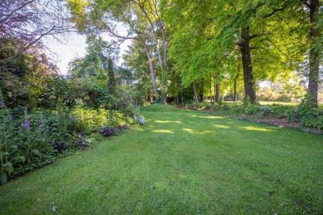 Photo of property in 26 Main North Road, Woodend, 7610